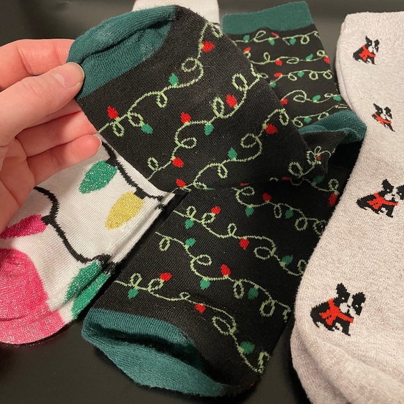 5 for $20: Target Christmas/Holiday socks - Picture 12 of 16